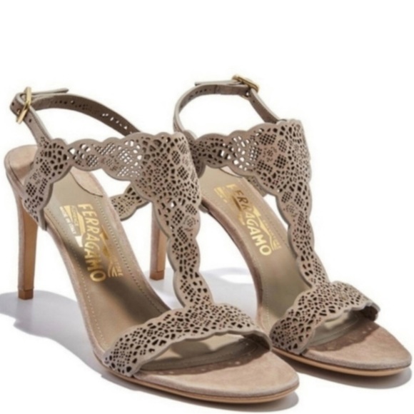 💠 Salvatore Ferragamo Garcia Suede Sandal - Picture 8 of 8